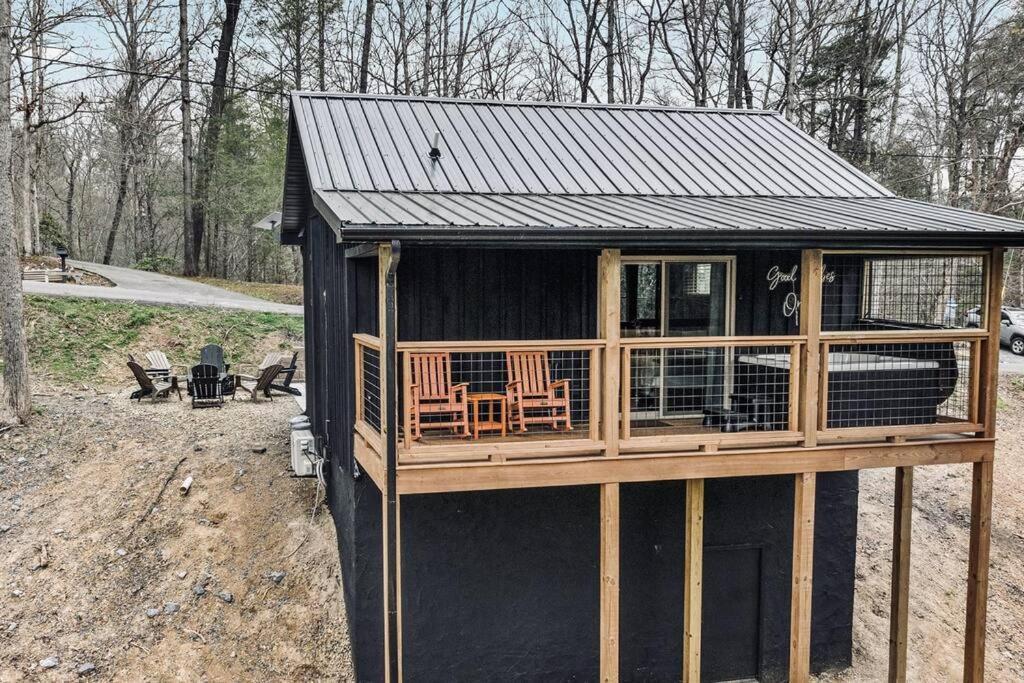 Honeymoon Couples Cabin Secluded, Hot Tub, Views Sevierville Extérieur photo